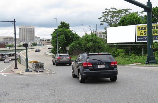 Location photo for Grafton St near Worcester, MA (Union Station - Franklin Street and Harding Street, next to Union Station Garage (Same bus stop as WRTA routes 1,, Oak Hill (Worcester)