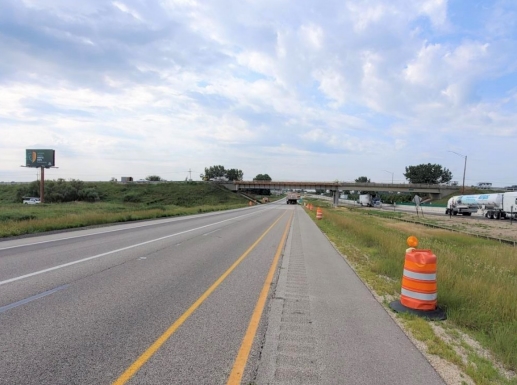I-39 130 ft n/o Creston Rd E/S, N/F Media