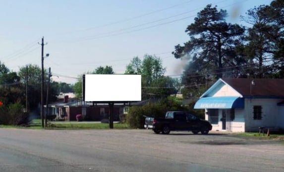 1316 S. Main St Darlington SC 29532 - West Side of Main St (Bus Hwy 52) - across from Wal-Mart S/F CR Media