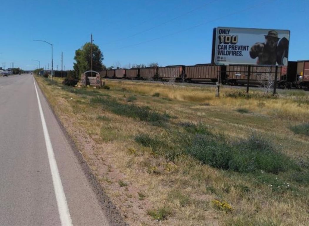 HWY 14A NS 10' EO EL CAMINO FE Media