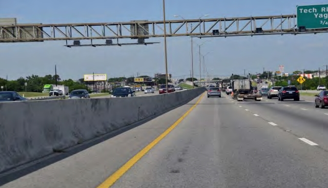 Location photo for S I-35 Frontage Rd near Zoocade, North Lamar (Austin)