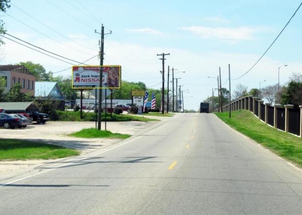 S/S 1959 MAXWELL BLVD W/O 4TH ST F/E #1 Media