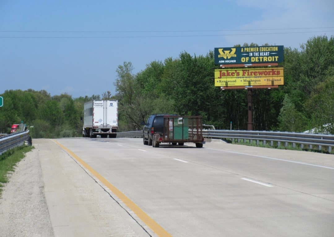 E/S I-196 0.1 MI N/O OLD ALLEGAN F/S TOP Media