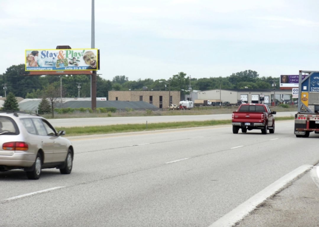 Location photo for Pipestone Rd near Benton Harbor, MI (Greyhound Terminal) (Benton Harbor)