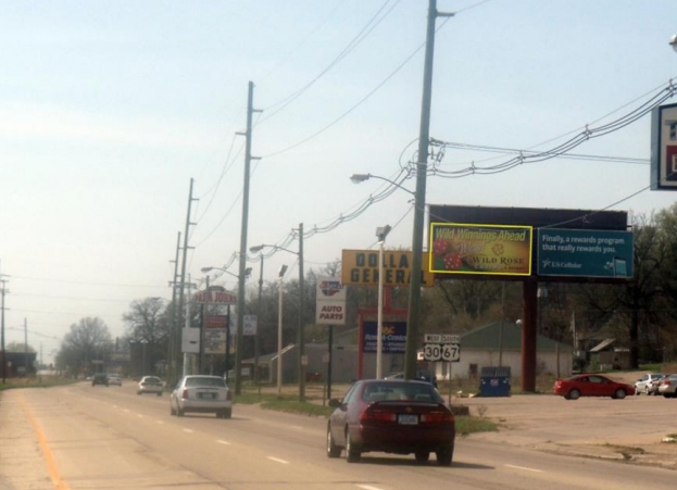 Location photo for Camanche Ave near Dollar General (Clinton)
