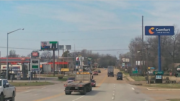 Main St. S/S 1000' W/O I-55 Media