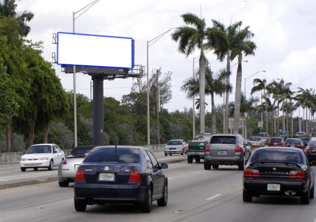 Okeechobee 2112.00 ft W/O 6Th Ave S/S F/E Media