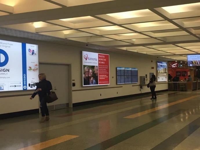 Location photo for Sunglass Hut (Cleveland)