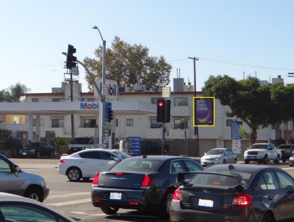 Location photo for S La Cienega Blvd near Reynier Park, Mid-City (Los Angeles)