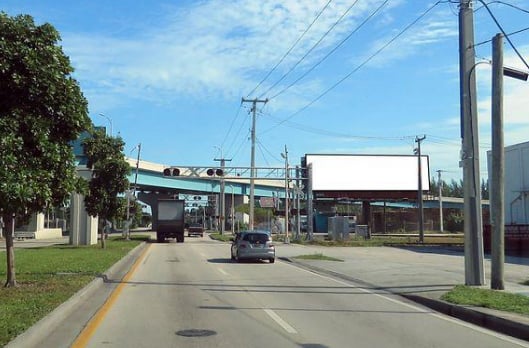 Location photo for NW 25th St near NW 72 Av & NW 25 St (Miami)