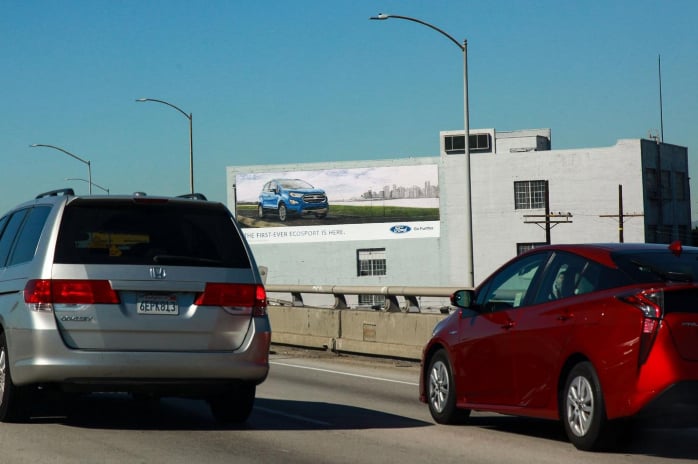 Location photo for E 15th St near Washington/Hooper, Downtown Los Angeles (Los Angeles)
