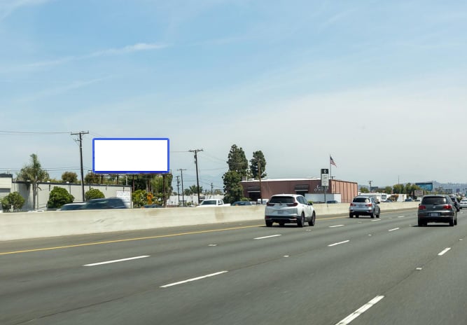 Newport Fwy .30 mi W/L N/O Warner F/S Media