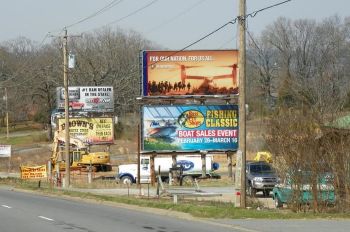 HWY 65 E/S 500' S/O GREENBRIER CITY LIMI Media