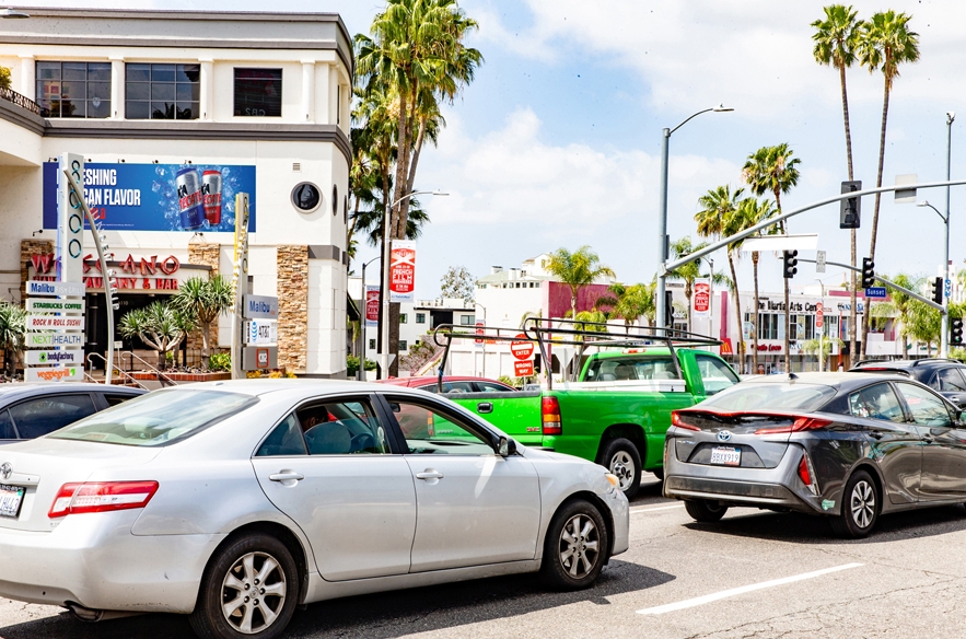 8000 W Sunset Blvd