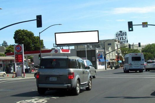 Location photo for Grand Ave near Lake Park Av & Grand Av, Grand Lake (Oakland)