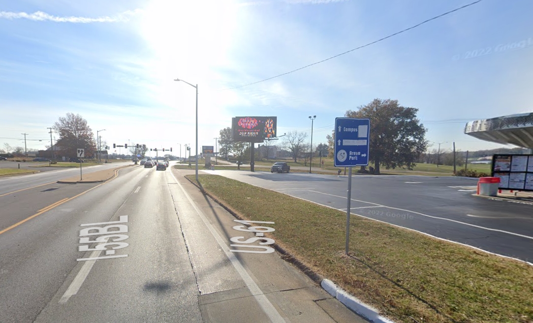 809 N KINGSHIGHWAY Media