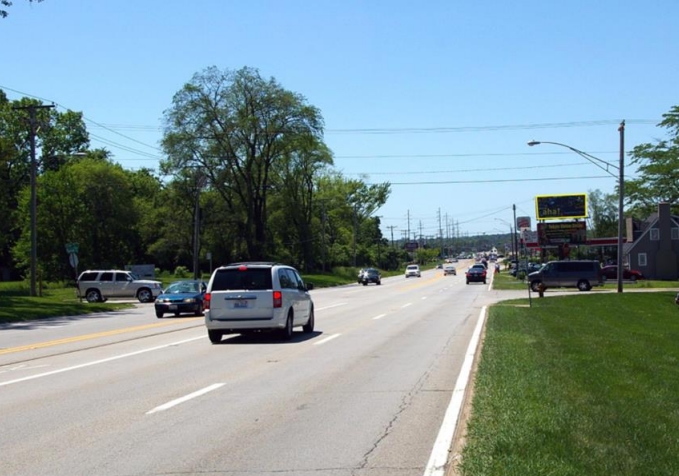 E RIVERSIDE NL 500' W/O RENN HART HILLS Media