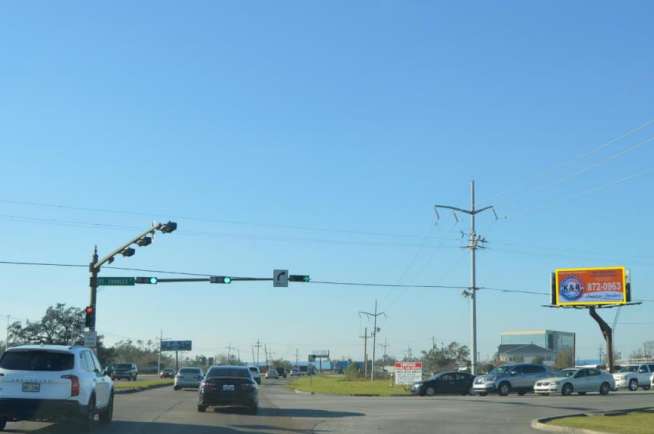360 ST CHARLES @ TUNNEL BLVD A/F BARKER KIA Media