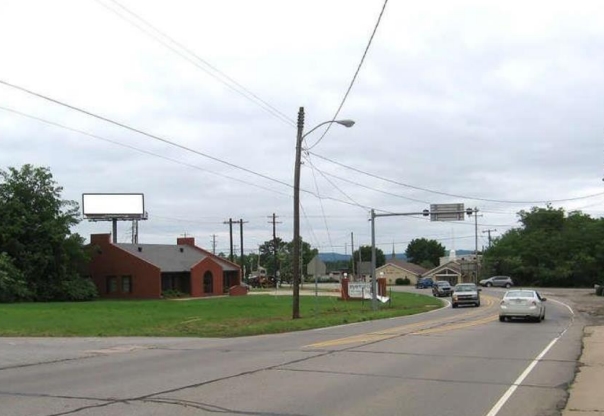 Hwy 59 (Fayetteville Rd) W/S, 50 ft S/O Parkview St, Van Buren, AR, NB, S/F Media