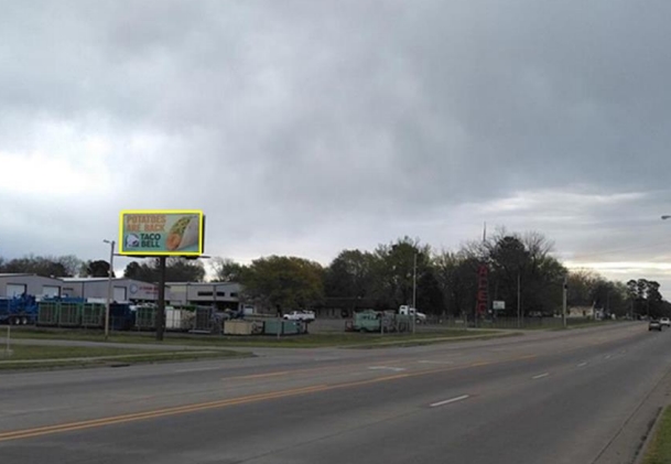 Kelley Hwy NS 50ft E/O 33rd St F/W - 1 Media