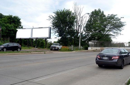 Location photo for S Monroe St near WILKENS AVE & PAYSON ST eb, Carroll Park (Baltimore)