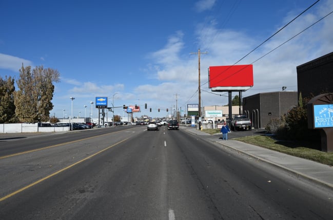 Location photo for Yellowstone Ave near Yellowstone at Pearl (Pocatello)