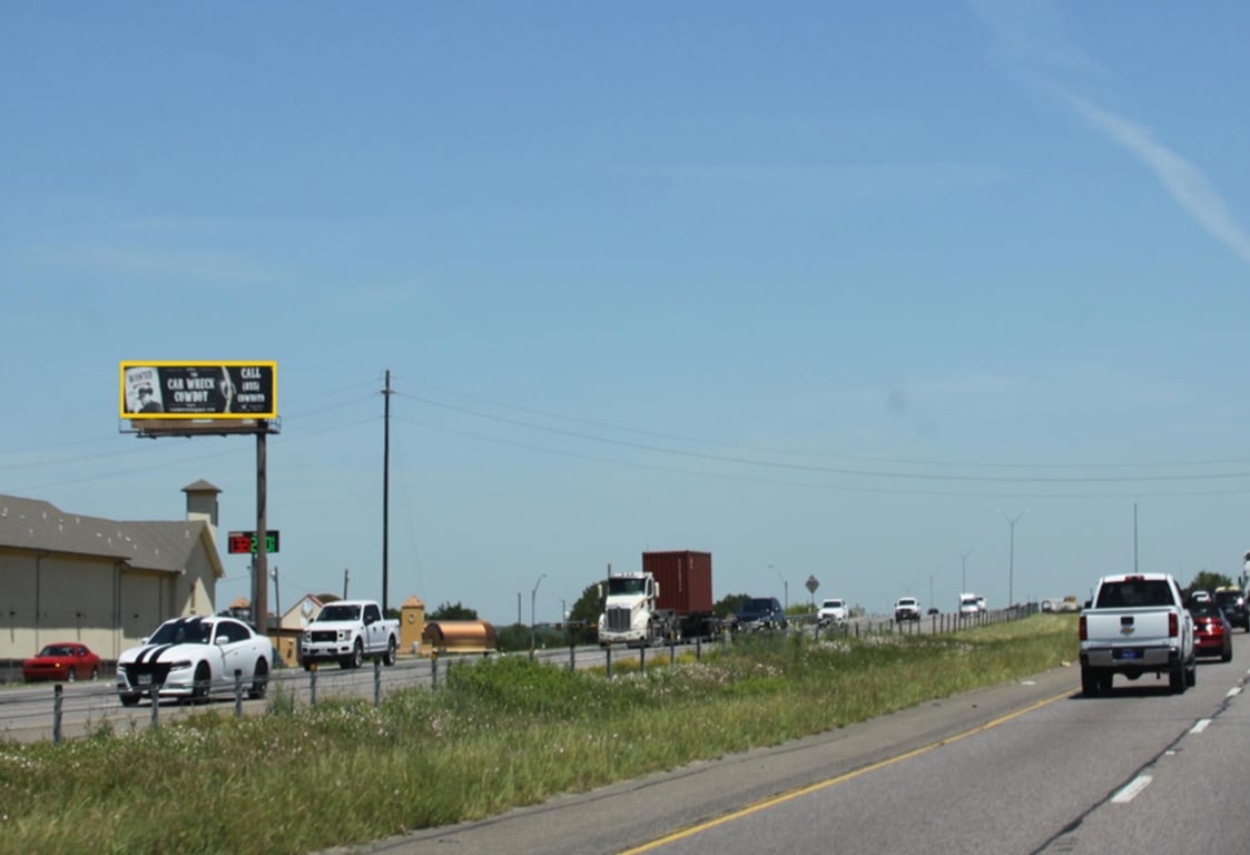 IH-635 @ LAKE JUNE Media