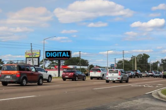 Location photo for S Semoran Blvd near S Semoran Blvd and University Center Dr (Winter Park)