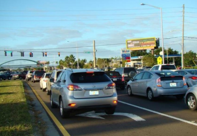 Location photo for N Semoran Blvd near S Semoran Blvd and University Center Dr (Aloma)