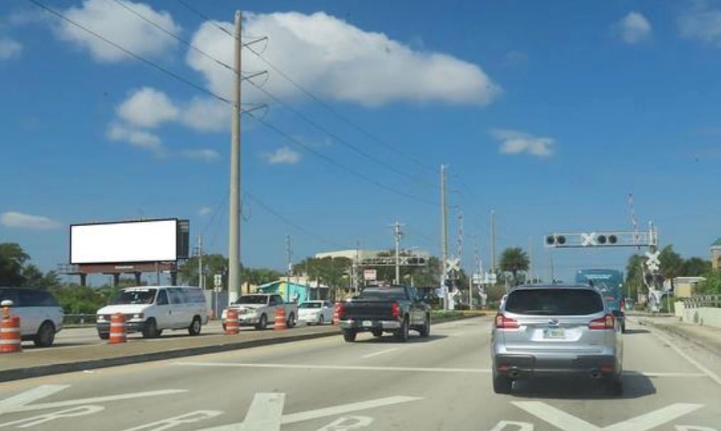 Location photo for W Oakland Park Blvd near American care medical center (Oakland Park)
