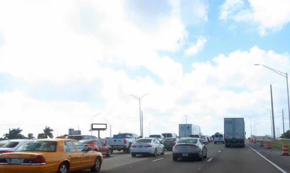 Location photo for W Oakland Park Blvd near Oakland Park Boulevard & Powerline Road - (Northwest 9th Av) (Wilton Manors)