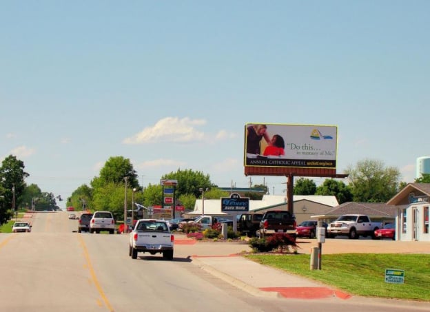 E/S HWY 61 .3 MI S/O HWY 51 BYPASS N/B Media