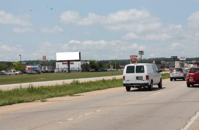 Location photo for Maple Valley Dr near Sherry's Clean Sweep LLC (Farmington)