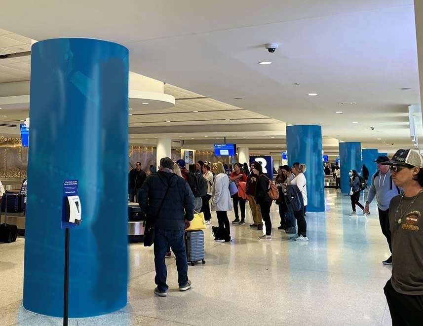 Arrivals & MeetersGreeters