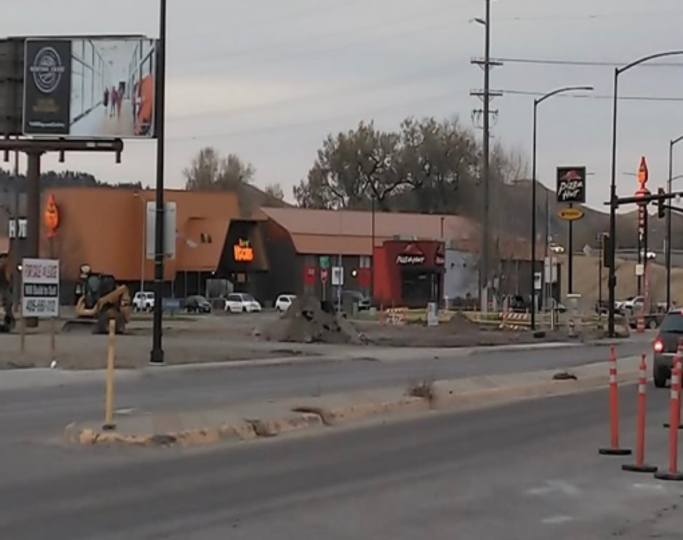 S 27TH E/L N/O BELKNAP #1 F/N Media