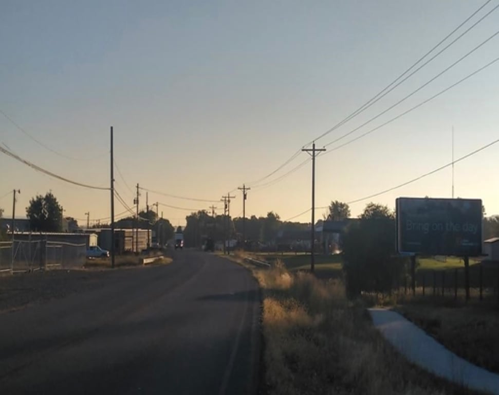 OLD HARDIN RD S/L 800' E/O HWY 87 F/W #2 Media