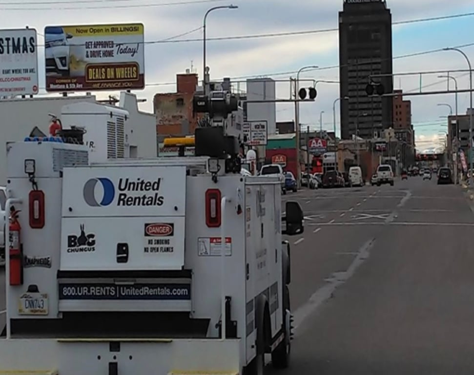 1ST AVE N S/L 250' W/O 20TH ST F/E #2 Media