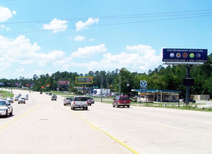 N/S HWY 105, 1.5 MI W/O LOOP 336 W. F/E Media