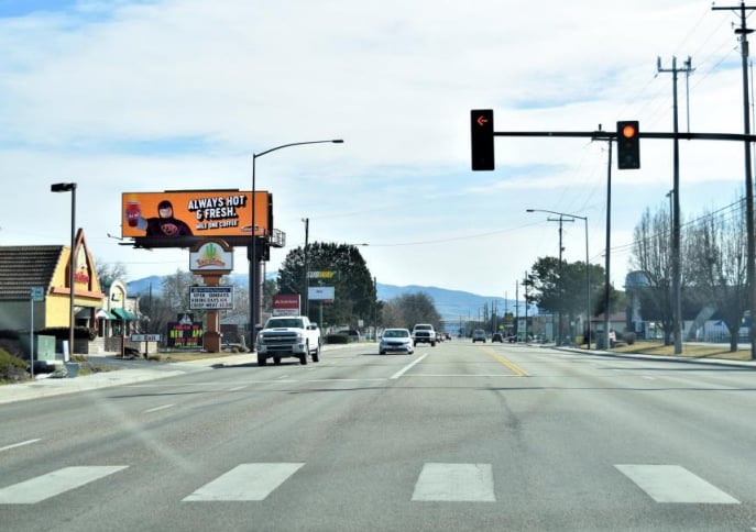 OVERLAND RD E/O COLE RD WF Media