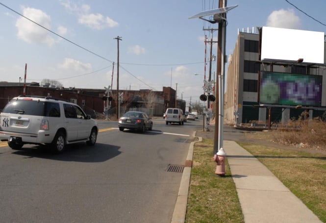 Location photo for Paterson Ave near Carlstadt Commons (Carlstadt)