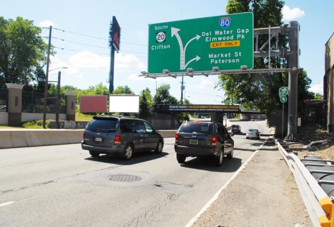 Location photo for McLean Blvd near Market St at River Rd (Paterson)