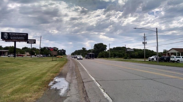 (ROTARY) E Army Post Rd. 0.1 mi E/O 14th St. NS Media