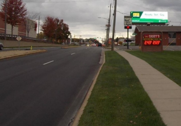 Location photo for Douglas Ave near Merle Hay Rd / Douglas Ave (Far-Side), DSM, Merle Hay (Des Moines)
