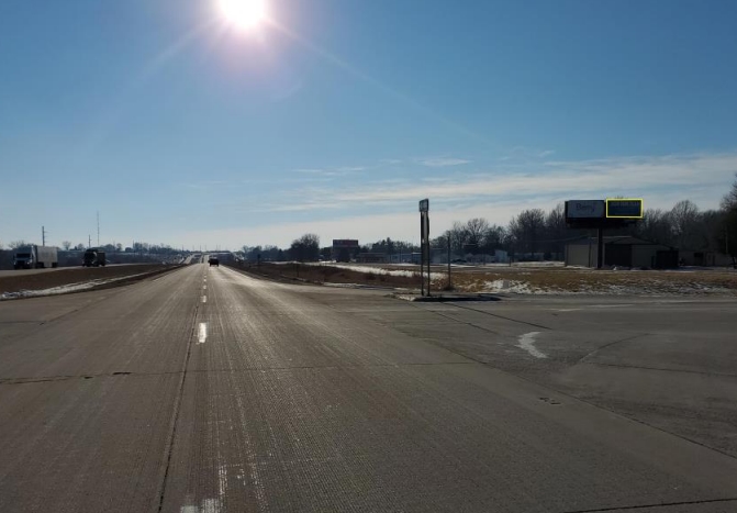 Location photo for Chaffee Dr near Ripley's (Muscatine)