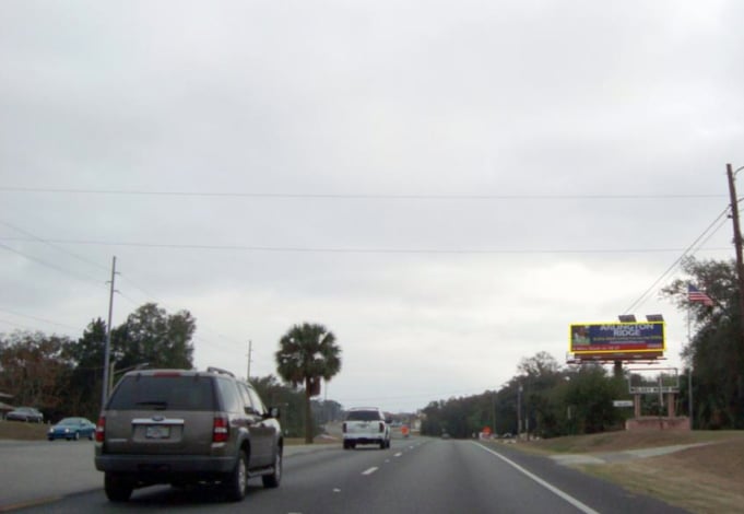 US 441/27 W/S 1 MI S/O CR 466 Media