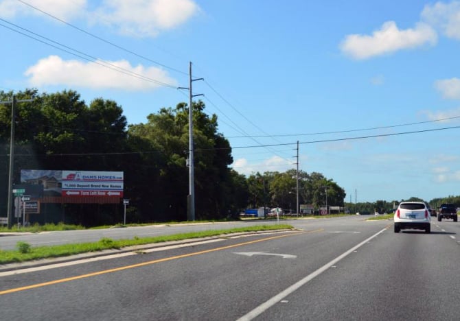 US 441 E/S .3 MI N/O CR 25 A Media