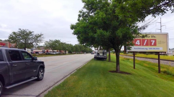 2301 2ND ST F/W -CORALVILLE Media