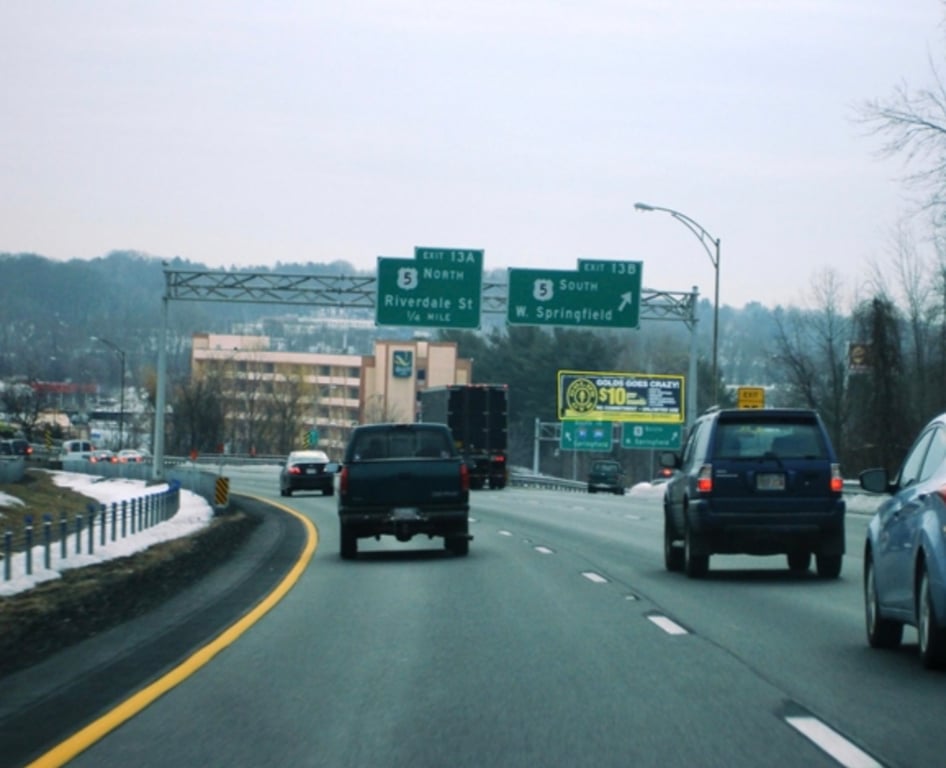 I-91 W/L 100 N/O EXIT 13 (RT 5), W SPFLD Media