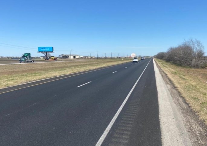 US 59 W/S 600' N/O FM 309 Media