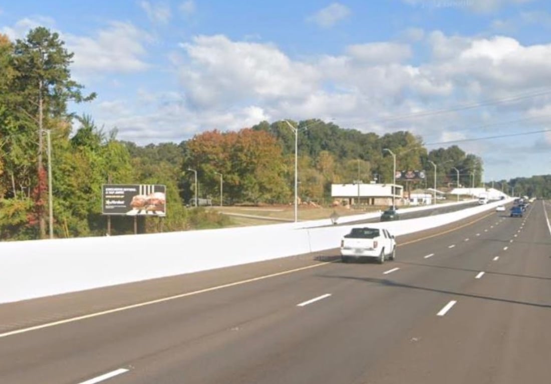 ALCOA HWY 800' N/O GINN RD WS FS Media